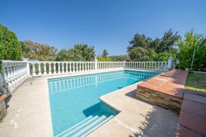 ✨ Villa luminosa y acogedora con vistas abiertas en Elviria, a pocos minutos del mar 🌊 photo 0