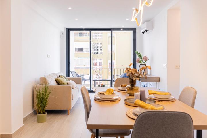 LUMINOSO PISO REFORMADOM EN EL CORAZON DE TORREMOLINOS photo 0