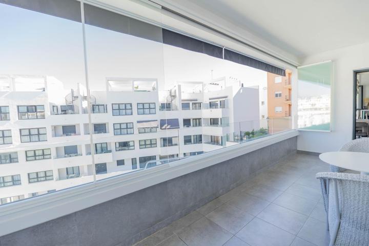 Exclusivo piso en venta en Estepona photo 0