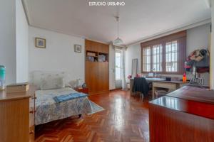 Habitación en alquiler en Salamanca de 160 m2 photo 0