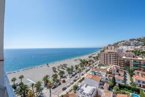 Exclusivo Piso en Primera Línea de Playa – Paseo de Velilla, Almuñécar photo 0