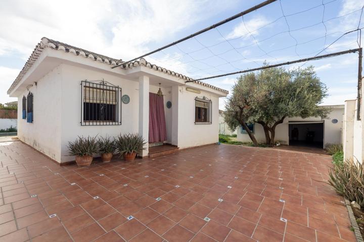 CASA EN PLANTA BAJA CON TERRENO EN ALBAYCÍN photo 0