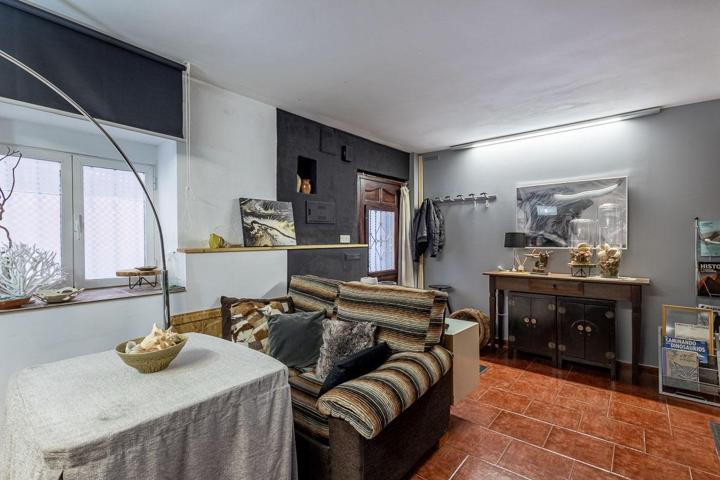 ¡EXCELENTE CASA EN VENTA EN PLENO CENTRO DE GRANADA! 🏡✨ photo 0