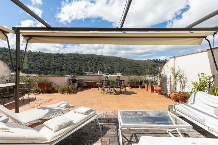 CASA EN VENTA EN URBANIZACIÓN PRIVADA JUNTO AL HOSPITAL VITHAS! photo 0