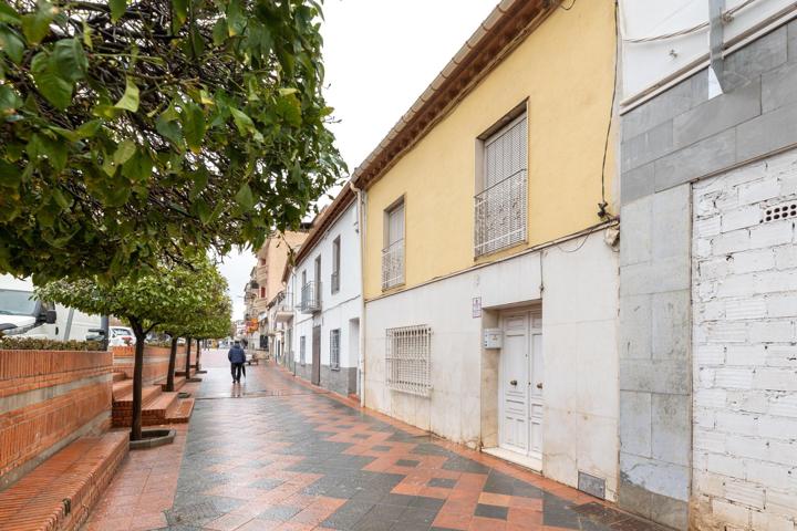 Venta de casa a reformar en Armilla (Granada) photo 0