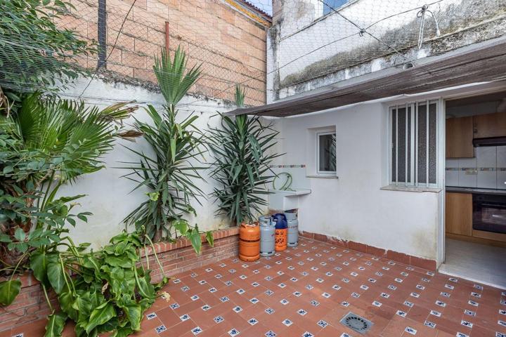 🏡 Adosado con dos viviendas independientes en Armilla – ¡Ideal para vivir o invertir! photo 0
