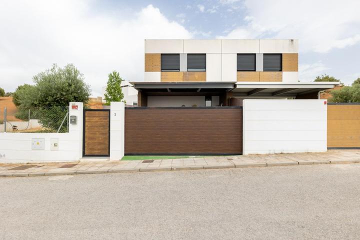 FATASTICA VIVIENDA UNIFAMILIAR EN EL CORTIJO DEL AIRE photo 0