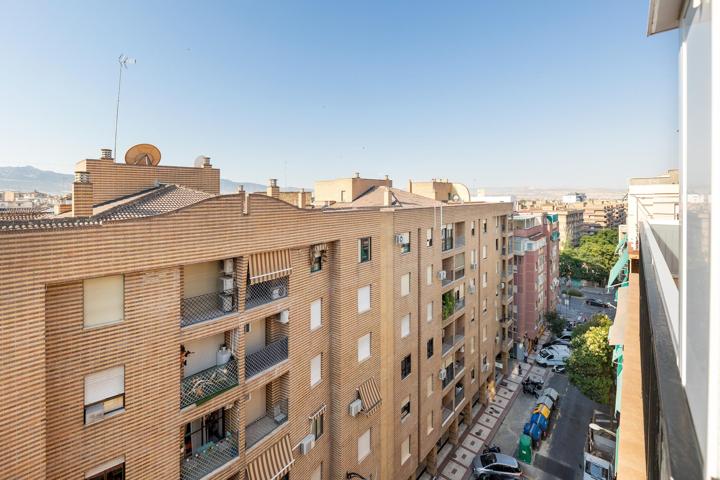Ático con Terraza y Vistas en el Corazón de Granada – Barrio Figares photo 0