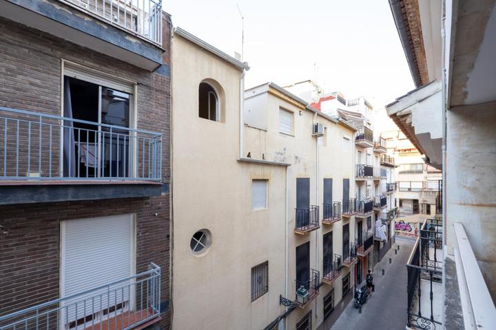 Estupendo piso en venta en calle Gran Capitan photo 0