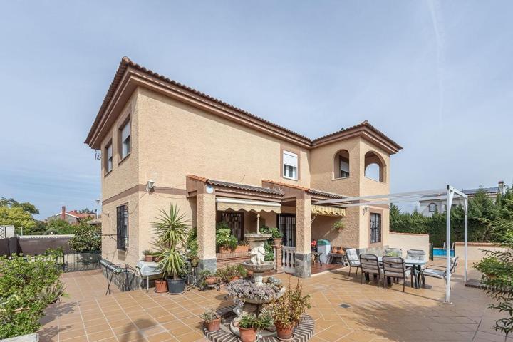 CHALET INDEPENDIENTE EN VILLA DE OTURA photo 0