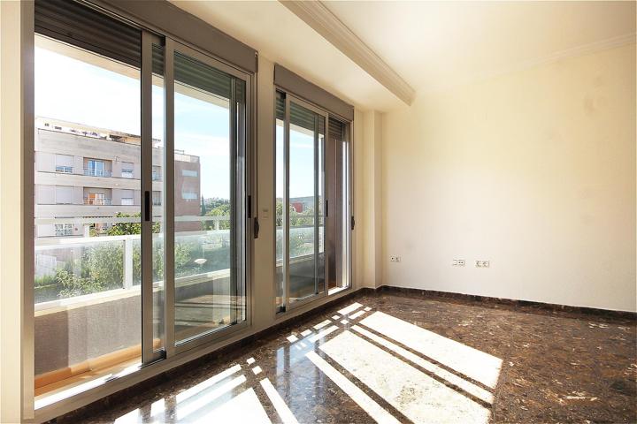 PISO EN VENTA EN ZONA C.C. LAS AMÉRICAS TORRENT photo 0