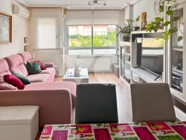 Piso en venta en urbanización Las Rosas, Madrid photo 0