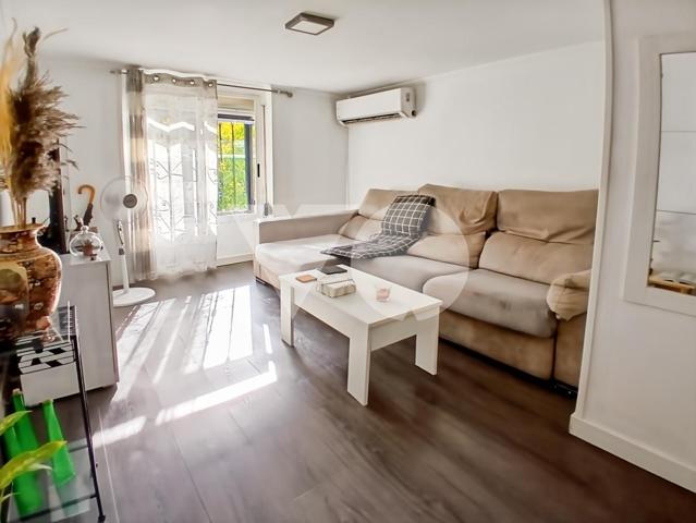 Piso en venta en Amposta, San Blas, Madrid photo 0