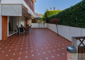 Piso En venta en Platja D´aro, Platja D´aro photo 0