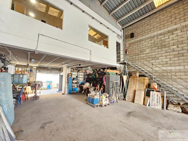 Nave Industrial En venta en Llagostera, Llagostera photo 0