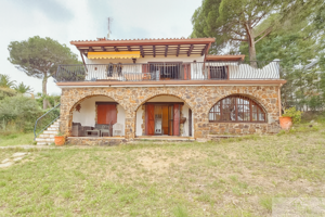 Unifamiliar En venta en Urbanizaciones, Platja D´aro photo 0