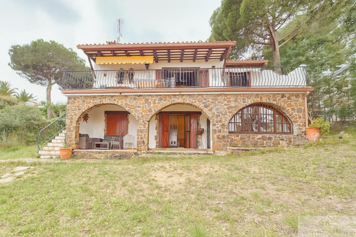 Unifamiliar En venta en Urbanizaciones, Platja D´aro photo 0