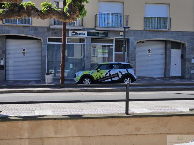 Local En venta en Santa Cristina D´aro, Santa Cristina D´aro photo 0