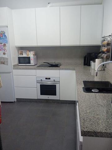 Unifamiliar Pareada En venta en Camas photo 0