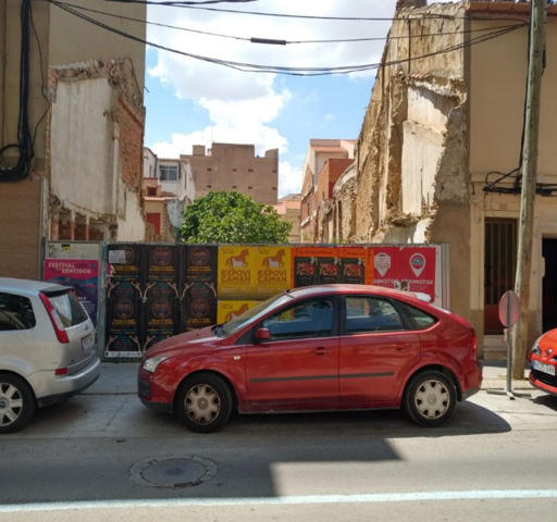 Solar urbano zona Almansa photo 0