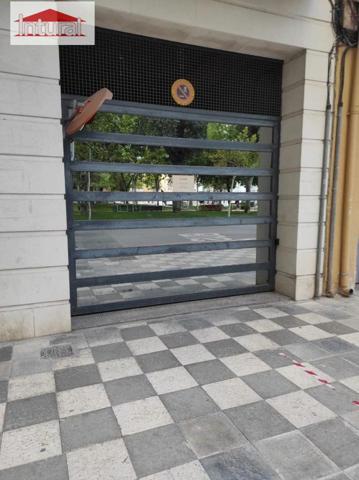 Garaje en venta en Paseo de la Cuba photo 0