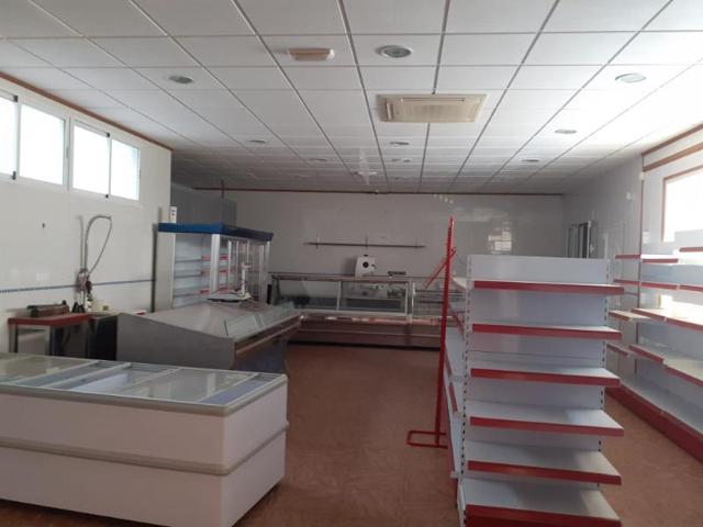 Local en venta zona Villalgordo Del Jucar photo 0