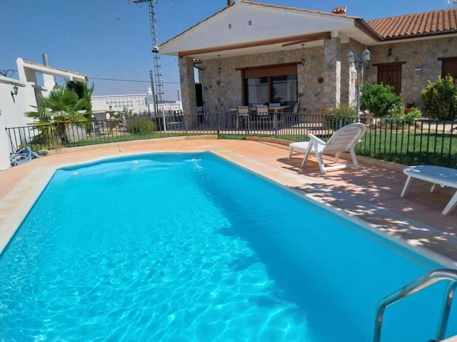 CHALET EN VENTA EN ALATOZ photo 0