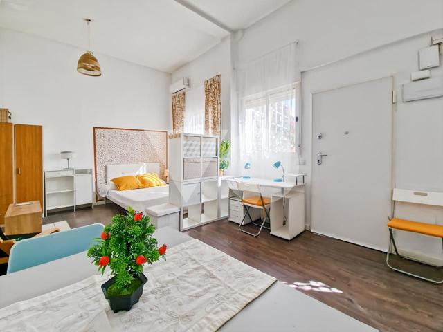 Estudio en Alquiler en Canillejas, San Blas, Madrid photo 0