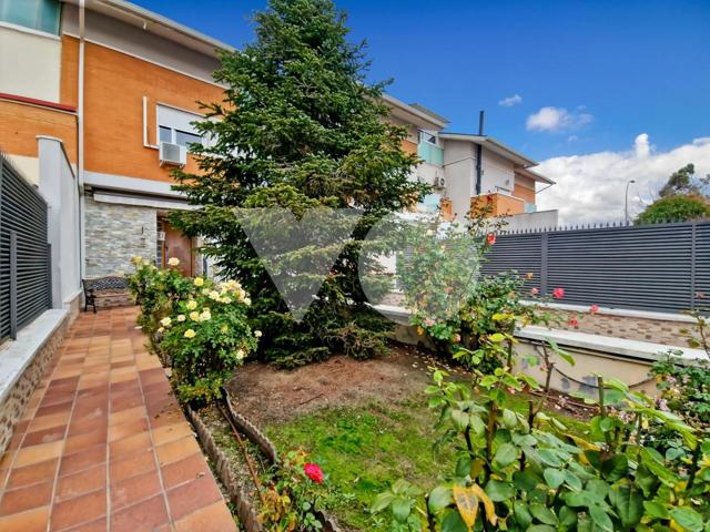 Chalet en Venta, Rejas, San Blas, Madrid photo 0