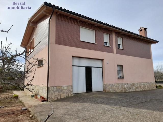 Magnifica casa, con más de dos mil metros de terreno. photo 0