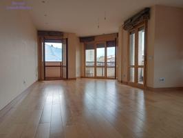Exclusiva vivienda en el centro de la ciudad de Logroño, Zona Av. Solidaridad- Monumento al Labrador photo 0
