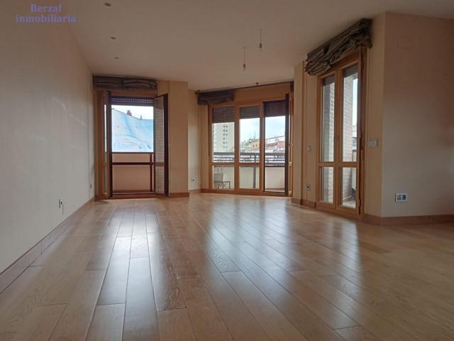 Exclusiva vivienda en el centro de la ciudad de Logroño, Zona Av. Solidaridad- Monumento al Labrador photo 0