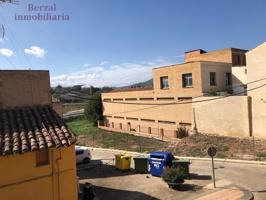 Casa en Navarrete, con local para 4 vehículos, dos plantas y terraza de 60 metros. photo 0