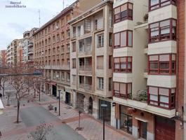Piso reformado y exterior, de 84 metros para entrar a vivir en Logroño, Zona Peatonales photo 0