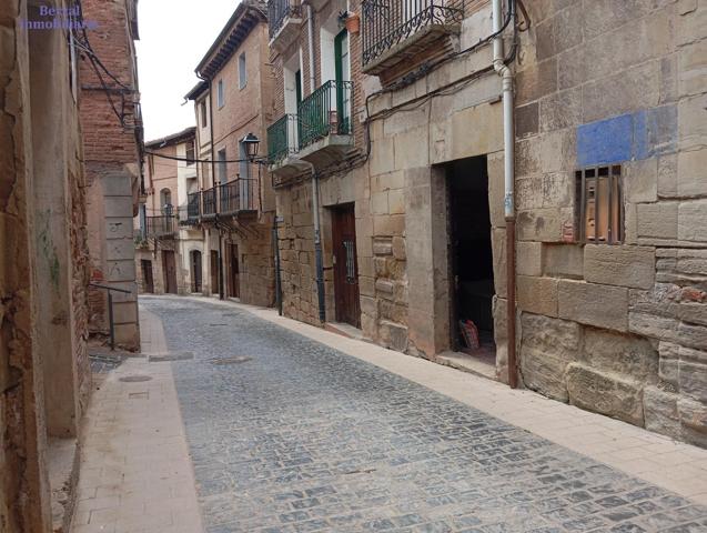 Casa de pueblo de 282 metros construidos en Navarrete - La Rioja, photo 0