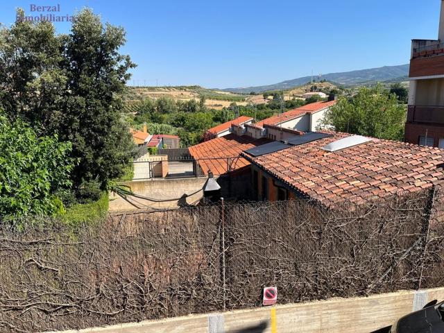 Exclusiva Casa adosada de 106 metros para entrar a vivir en Galilea - La Rioja photo 0