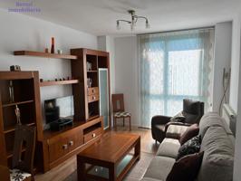 Piso de VPO, dos hab, baño con ducha, garaje muy grande y trastero de 8 metros. Piscina y zona verde. photo 0