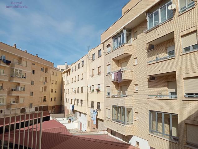 Piso luminoso y reformado de 67 metros construidos en Logroño, Zona Oeste photo 0