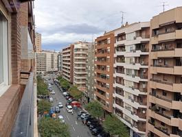 Amplio y Luminoso Piso en San Antón, Logroño - Ideal para Familias photo 0