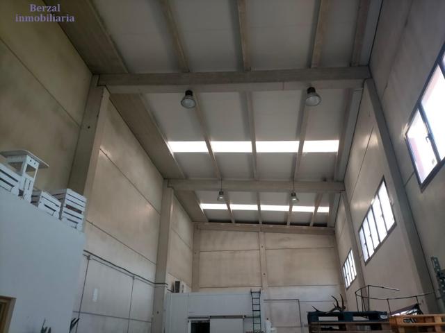Nave industrial en alquiler en Oyón, Alava photo 0