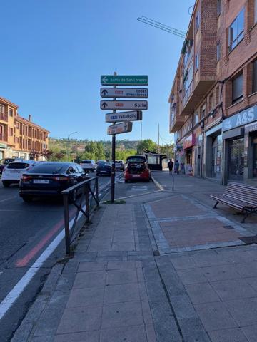 Local en alquiler en Segovia de 55 m2 photo 0