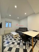 Habitación en alquiler en Segovia de 232 m2 photo 0