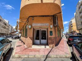LOCAL COMERCIAL EN TORREVIEJA photo 0