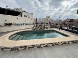 Bungalow planta baja reformado con piscina photo 0