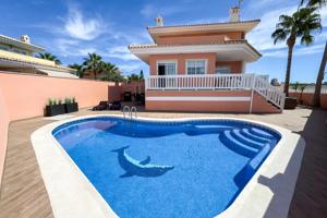 Chalet independiente reformado con piscina privada – La Manga del Mar Menor, Km 1 (Entremares - Urbanización Áncora) photo 0