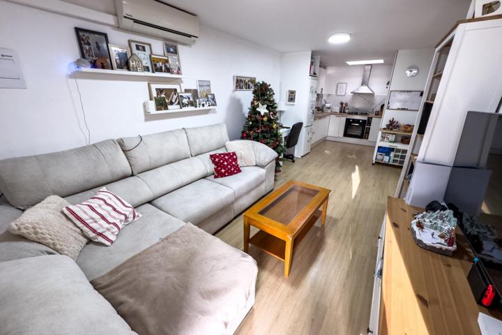 Adosado totalmente reformado con jardín en La Siesta – El Chaparral, Torrevieja | Orientación Sur photo 0