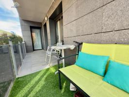 Bonito piso en venta en la Seu d'Urgell, edificio moderno con Box individual para dos coches. photo 0