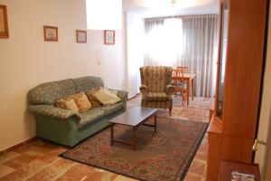 Apartamento para entrar a vivir en pleno centro de Albacete. photo 0