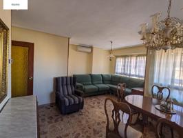 AMPLIO PISO CON PLAZA DE GARAJE photo 0