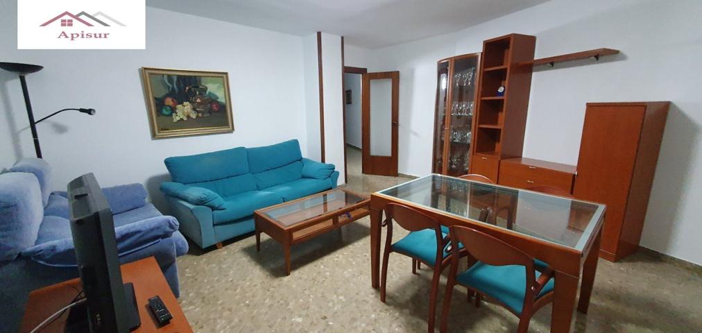 SE ALQUILA PISO PARA ESTUDIANTES EN AVDA. DE ANDALUCIA photo 0